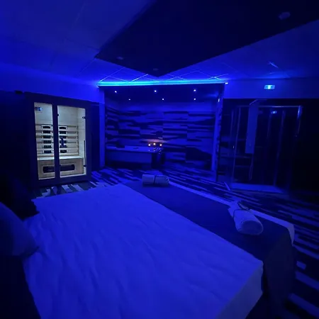 Living Hotel 3*